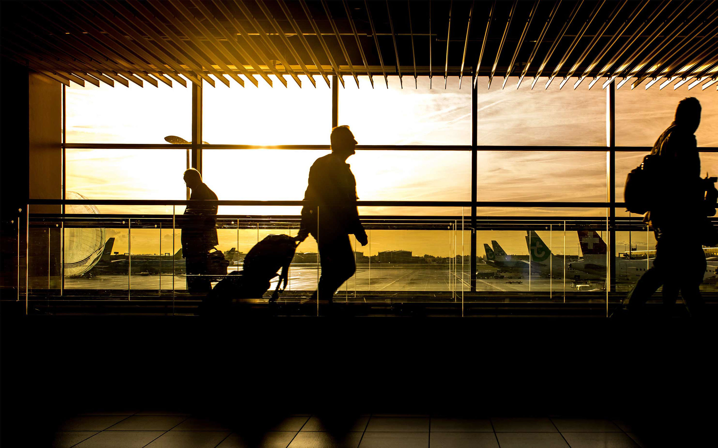 Dunvegan Taxis on the Isle of Skye offer a transfer service from aiports train stations and ferry terminals