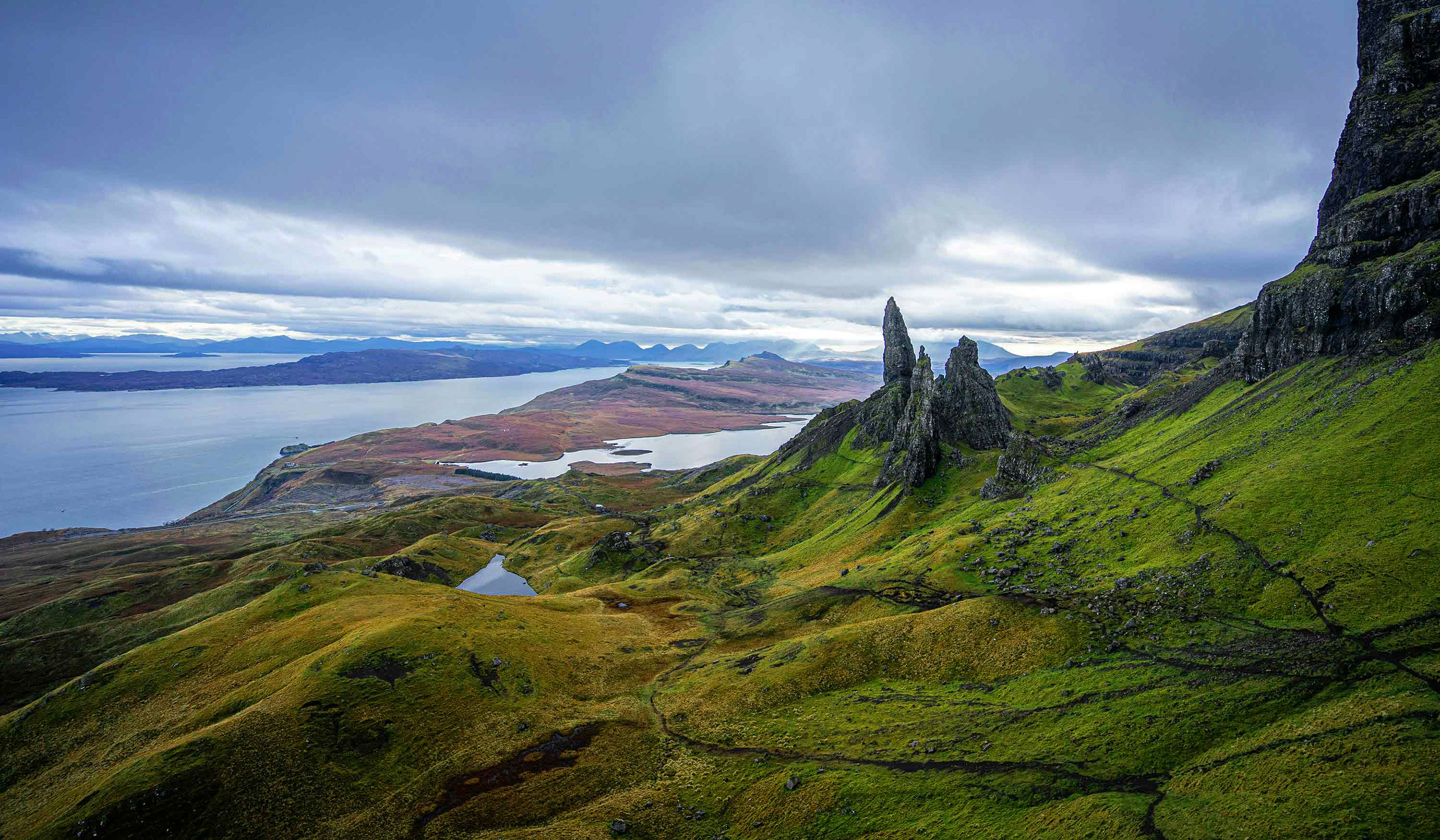 Our taxi company on the Isle of Skye can offer you a tour where you can visit the Old Man of Storr